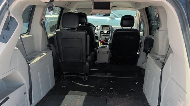 2012 Chrysler Town and Country Touring