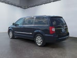 2016 Town and Country Thumbnail 3