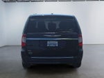 2016 Town and Country Thumbnail 4