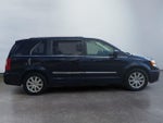 2016 Town and Country Thumbnail 6