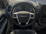 2016 Town and Country Thumbnail 11