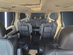 2016 Town and Country Thumbnail 12
