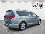 2017 Pacifica Thumbnail 9