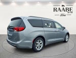 2017 Pacifica Thumbnail 12