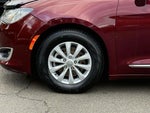 2017 Pacifica Thumbnail 10