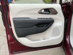 2017 Pacifica Thumbnail 28