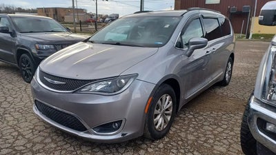 Photo of a 2017 Chrysler Pacifica Touring-L 4DR Mini-Van for sale