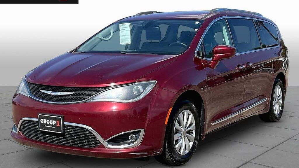 Preowned 2018 Chrysler Pacifica Touring L for Sale