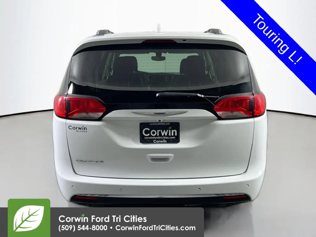 2020 Chrysler Pacifica - $14,700