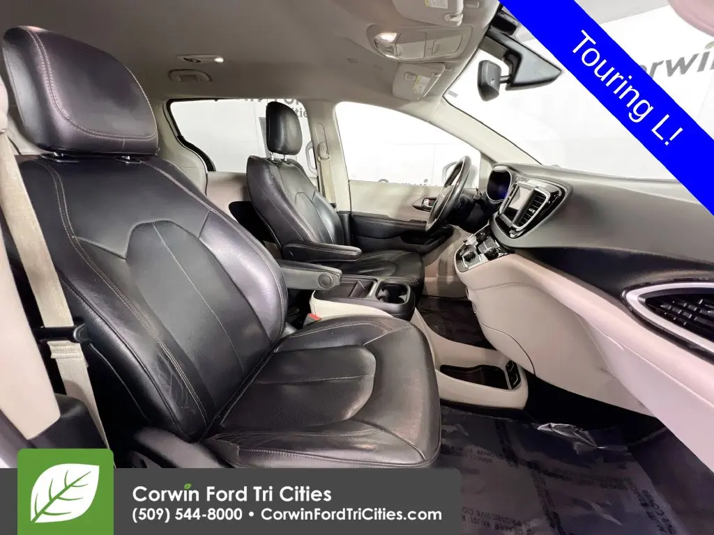 2020 Chrysler Pacifica - $14,700