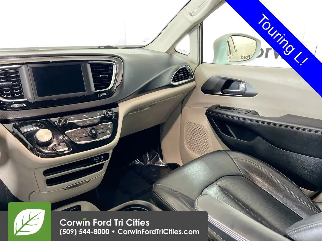 2020 Chrysler Pacifica - $14,700