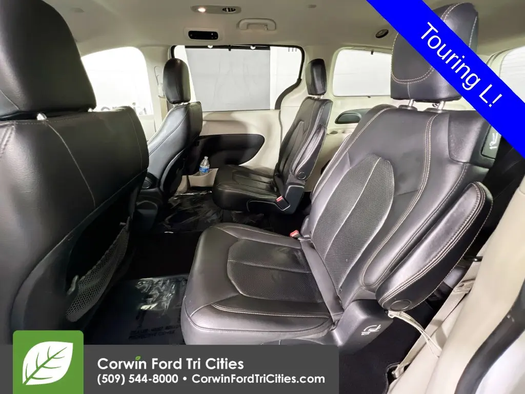 2020 Chrysler Pacifica - $14,700