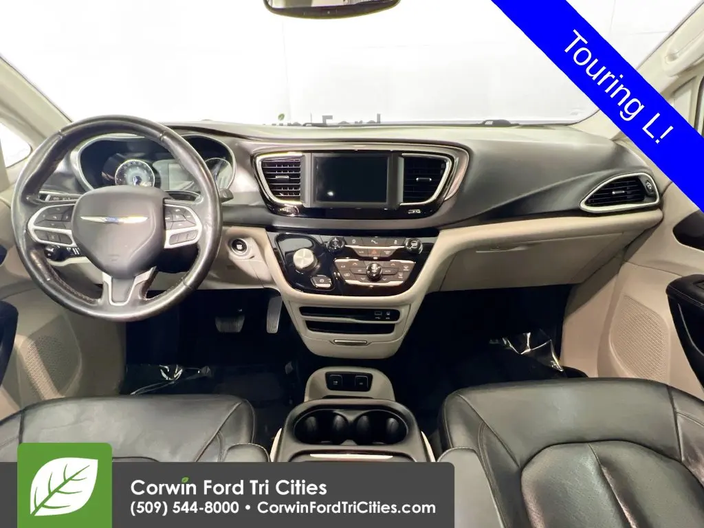 2020 Chrysler Pacifica - $14,700