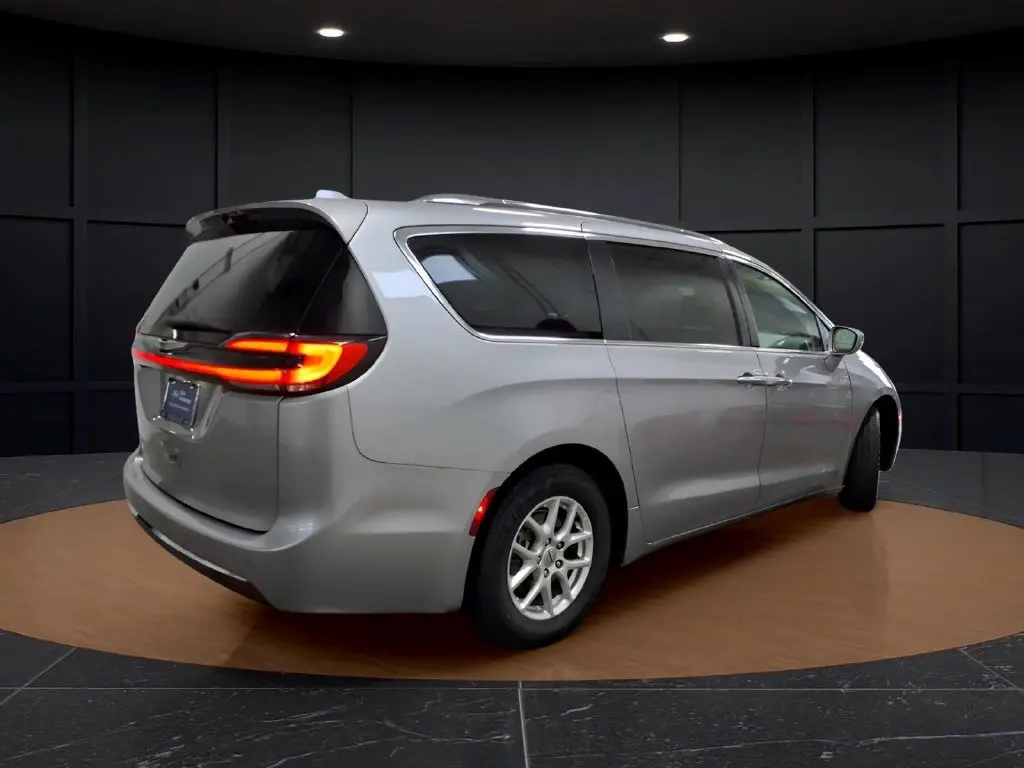 2021 Chrysler Pacifica - $20,495