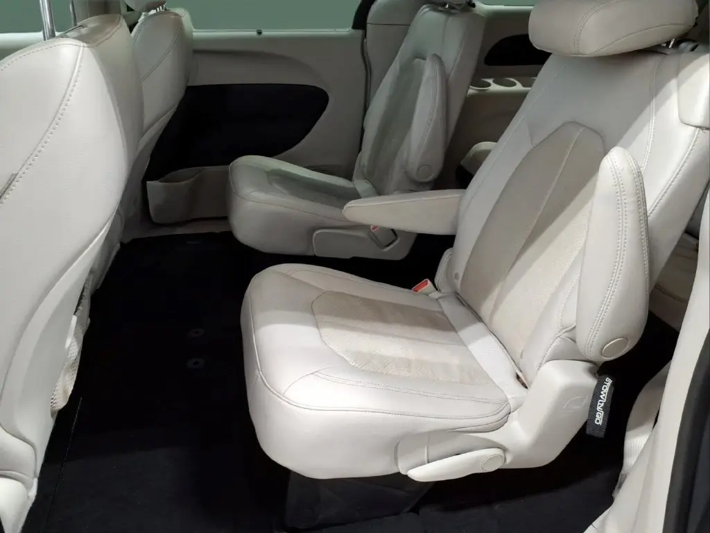 2021 Chrysler Pacifica - $20,495