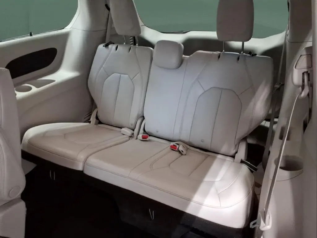 2021 Chrysler Pacifica - $20,495