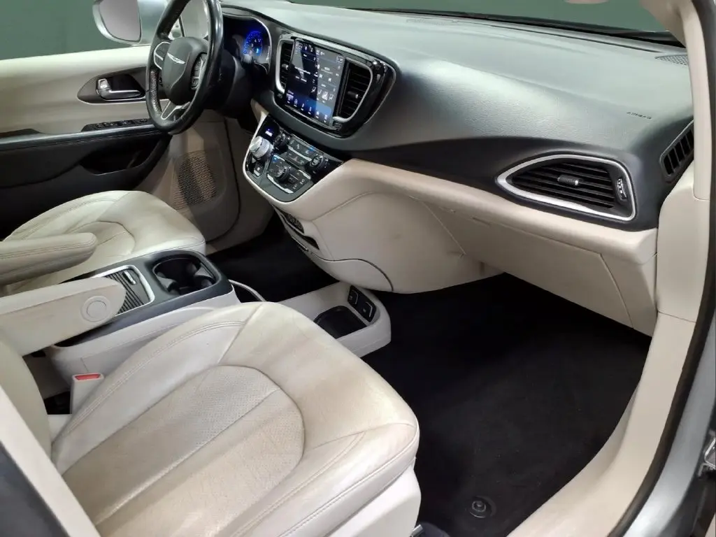 2021 Chrysler Pacifica - $20,495
