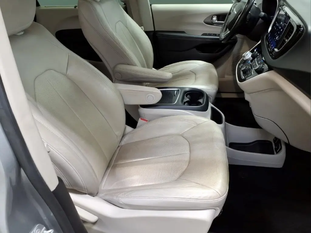 2021 Chrysler Pacifica - $20,495