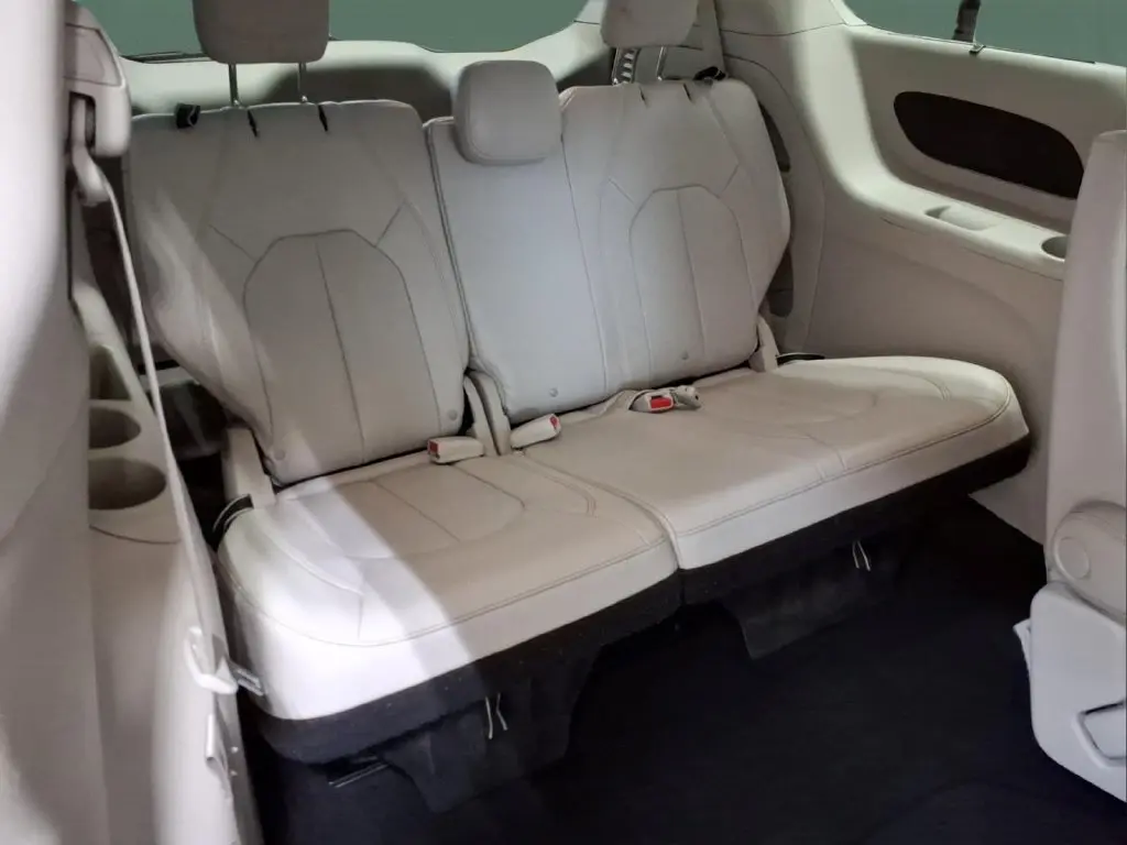 2021 Chrysler Pacifica - $20,495
