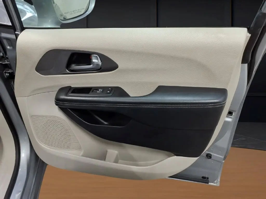2021 Chrysler Pacifica - $20,495