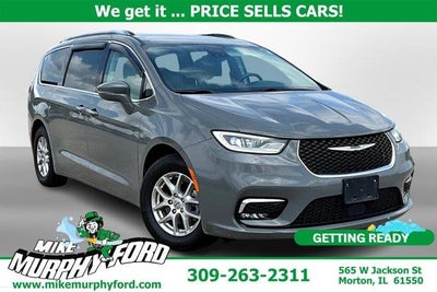 Photo of a 2021 Chrysler Pacifica Touring L 4DR Mini-Van for sale