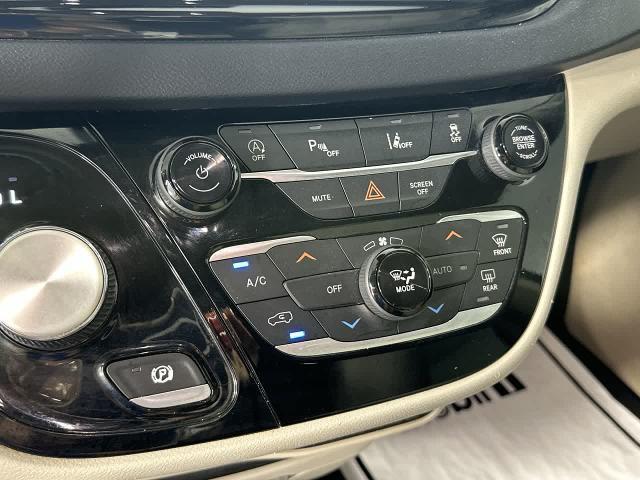 2021 Chrysler Pacifica - $22,550