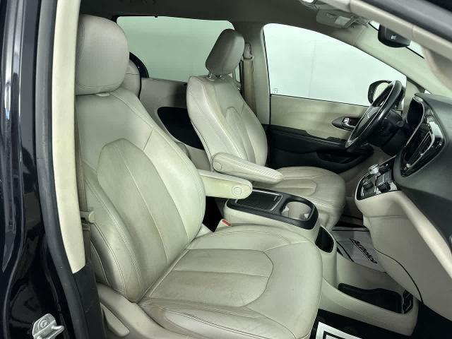 2021 Chrysler Pacifica - $22,550