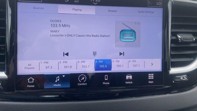 2022 Chrysler Pacifica Touring L