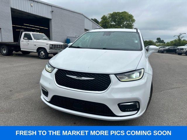 2022 Chrysler Pacifica - $15,500