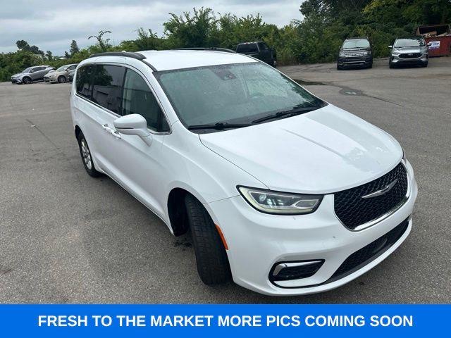 2022 Chrysler Pacifica - $15,500
