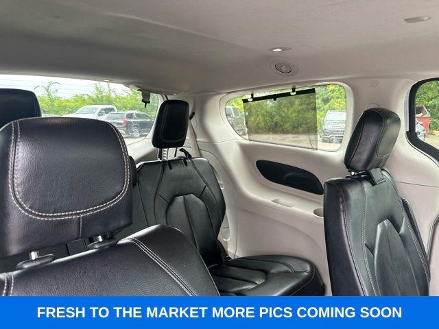 2022 Chrysler Pacifica - $15,500