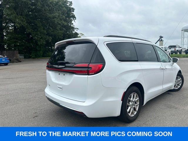 2022 Chrysler Pacifica - $15,500