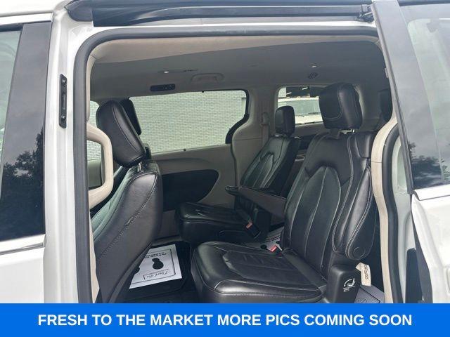 2022 Chrysler Pacifica - $15,500