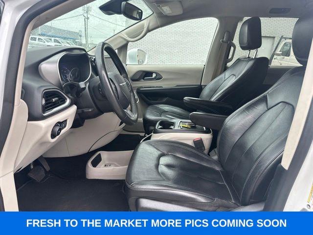 2022 Chrysler Pacifica - $15,500