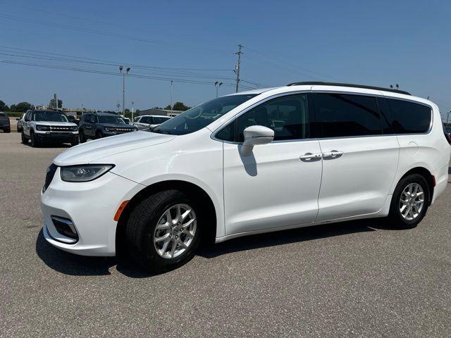 2022 Chrysler Pacifica - $15,500