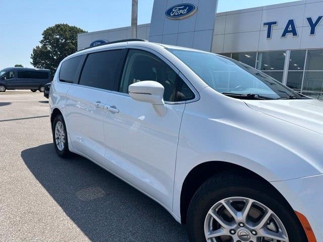 2022 Chrysler Pacifica - $15,000