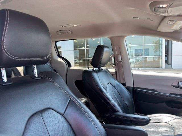 2022 Chrysler Pacifica - $15,000