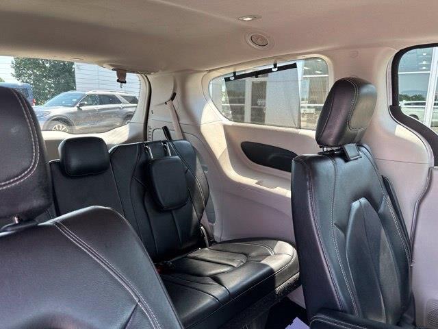 2022 Chrysler Pacifica - $15,000