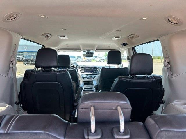 2022 Chrysler Pacifica - $15,000