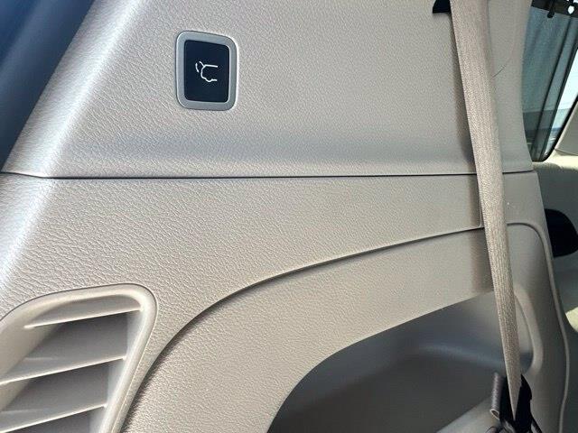 2022 Chrysler Pacifica - $15,000