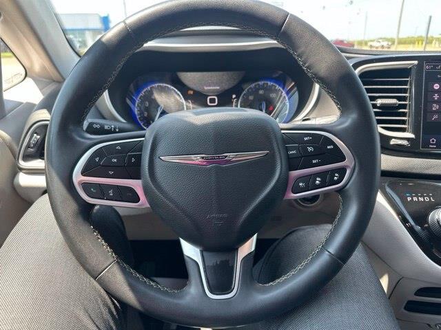 2022 Chrysler Pacifica - $15,000