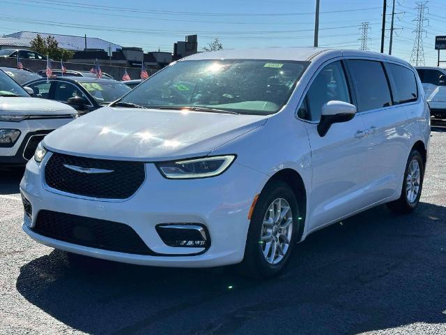 2023 Chrysler Pacifica - $18,898