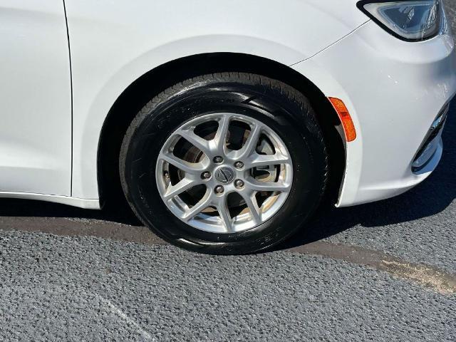 2023 Chrysler Pacifica - $18,898