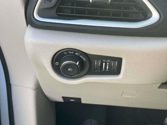 2023 Chrysler Pacifica - $18,898