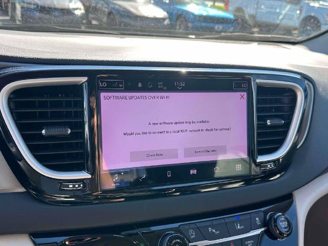 2023 Chrysler Pacifica - $18,898
