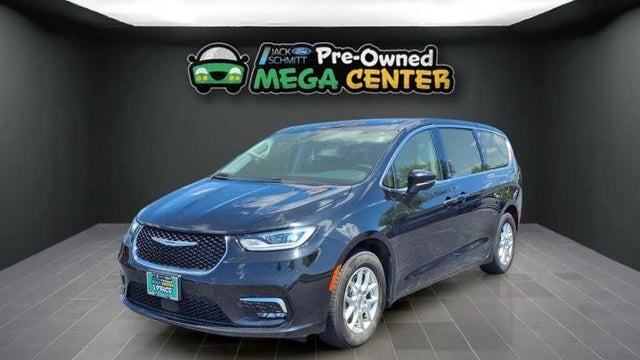 Preowned 2023 Chrysler Pacifica Touring L for Sale