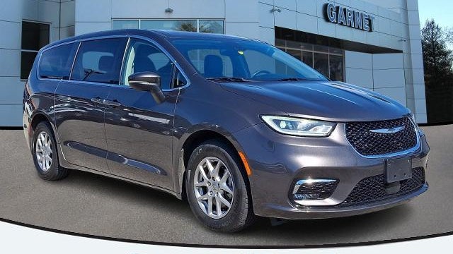 Preowned 2023 Chrysler Pacifica Touring L for Sale