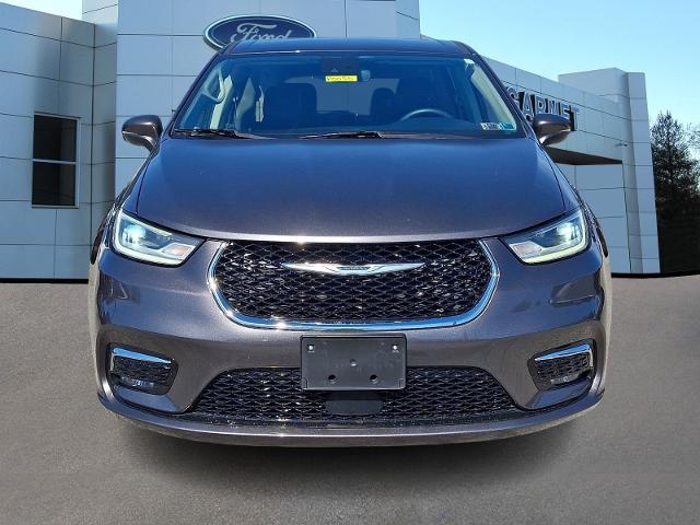 2023 Chrysler Pacifica - $19,500