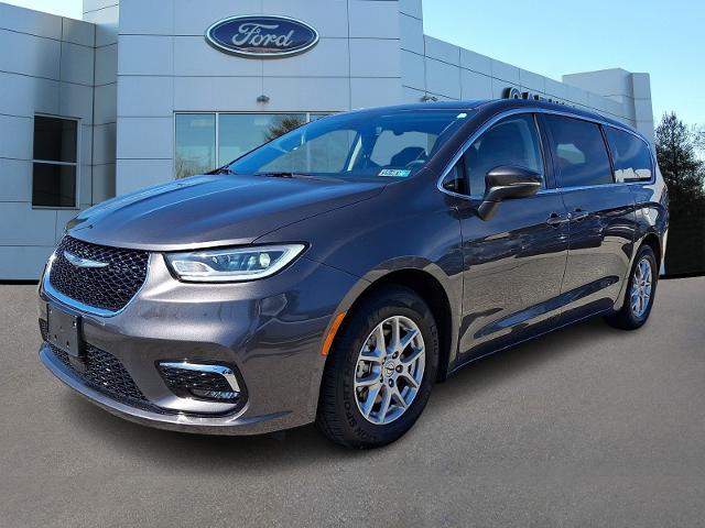 2023 Chrysler Pacifica - $19,500