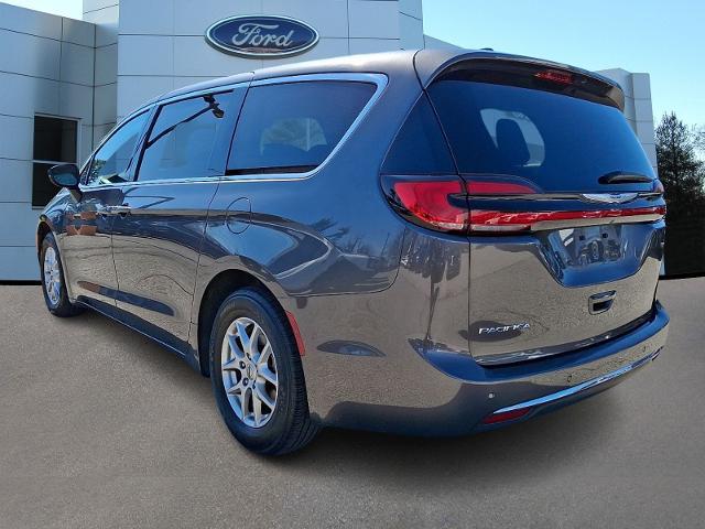 2023 Chrysler Pacifica - $19,500